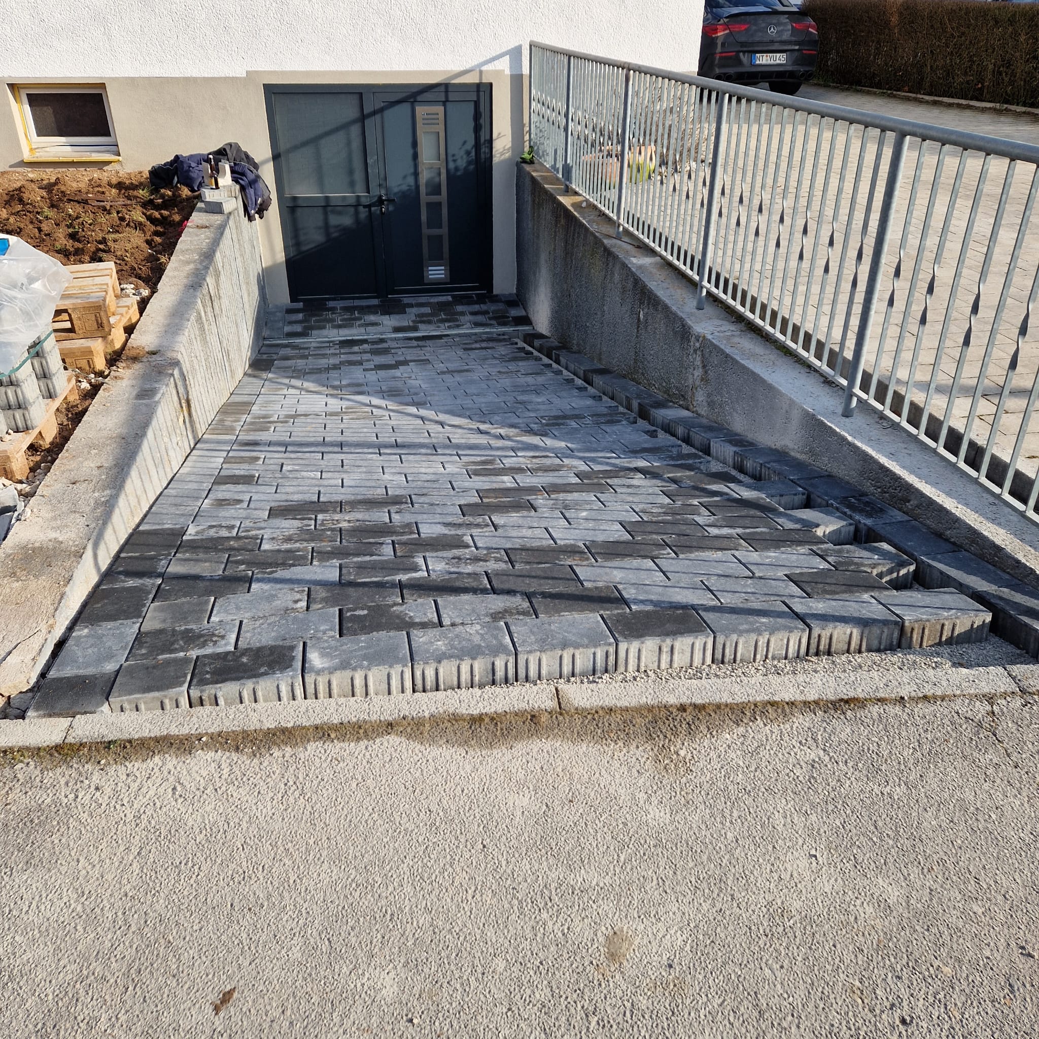 Gartenpflege und Rasenpflege durch DEMAJ